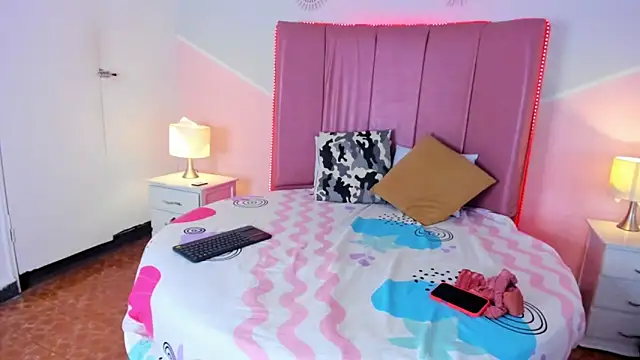  ashley thompson  online show from 02-21-26, 07:59