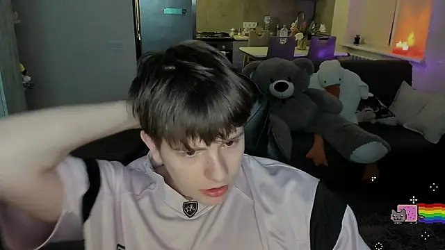 Snapshot of jimmie_hotty chatting on 02-17-26, 07:09 jimmie hotty online show from 02-17-26, 07:09