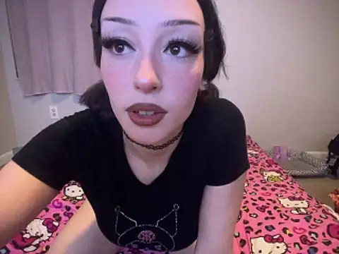 Snapshot of strwbrrymilk chatting on 02-23-26, 03:59 strwbrrymilk online show from 02-23-26, 03:59