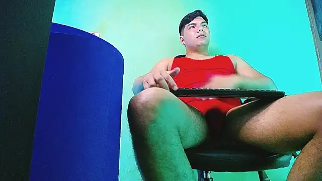 Snapshot of Uriel_Ray_ chatting on 02-17-26, 10:49 Uriel Ray online show from 02-17-26, 10:49