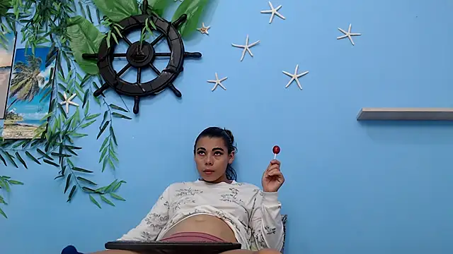 skinnysexy18 online show from 07-17-26, 07:08