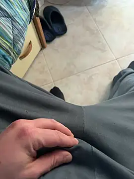 Snapshot of D4n13l47 chatting on 02-26-26, 02:16 D4n13l47 online show from 02-26-26, 02:16