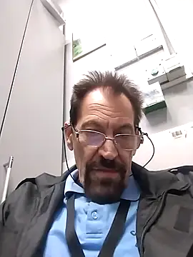 Snapshot of Costy601 chatting on 04-22-26, 11:50 Costy601 online show from 04-22-26, 11:50