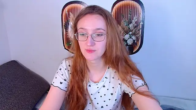 Snapshot of miay_here_ chatting on 04-20-26, 04:43 miay here online show from 04-20-26, 04:43