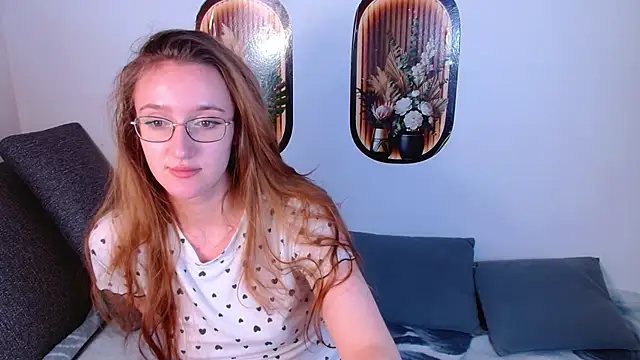 Snapshot of miay_here_ chatting on 04-21-26, 04:45 miay here online show from 04-21-26, 04:45