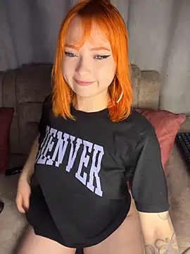 Snapshot of alysson_As chatting on 05-25-26, 12:27 alysson As online show from 05-25-26, 12:27