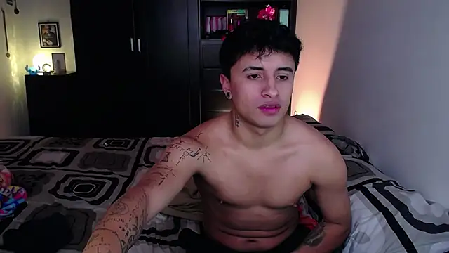 Snapshot of Jhon_Sara chatting on 02-19-26, 02:24 Jhon Sara online show from 02-19-26, 02:24