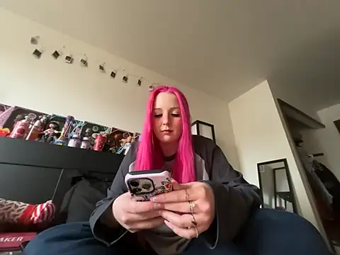 Snapshot of pinkhairfun16 chatting on 03-03-26, 02:56 pinkhairfun16 online show from 03-03-26, 02:56