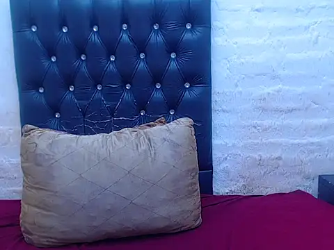 ChubbyMidgetxxx online show from 04-09-26, 06:52