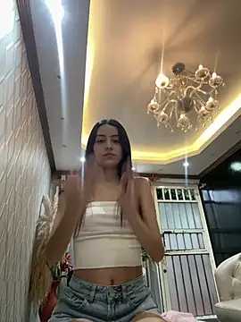 Snapshot of violetta_cutest_ chatting on 03-30-26, 11:22 violetta cutest online show from 03-30-26, 11:22