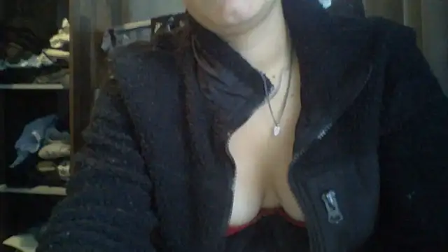 Snapshot of Geileboef28 chatting on 07-07-26, 06:38 Geileboef28 online show from 07-07-26, 06:38