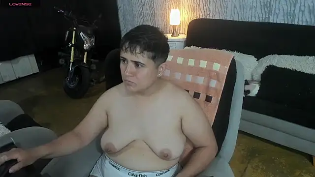 SophiaKnox online show from 02-18-26, 12:06