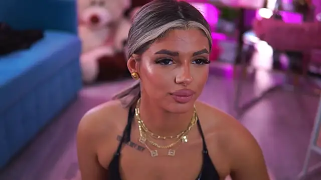 CrisstyBlair online show from 04-18-26, 09:46