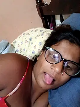 indianstrawberrylips4u online show from 03-07-26, 05:43