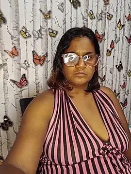 indianstrawberrylips4u online show from 05-26-26, 06:37