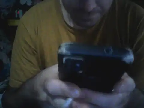 Snapshot of Churrillo chatting on 04-15-26, 11:50 Churrillo online show from 04-15-26, 11:50