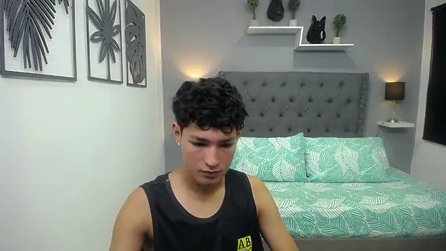 Snapshot of georgeowennss chatting on 02-24-26, 01:31 georgeowennss online show from 02-24-26, 01:31