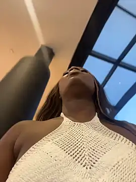 Snapshot of ZarahFerreira chatting on 06-19-26, 11:19 ZarahFerreira online show from 06-19-26, 11:19