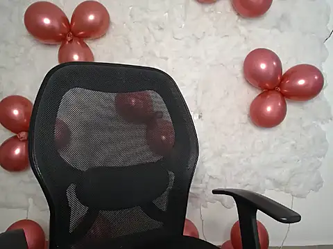 Snapshot of Cute_Liza0 chatting on 02-24-26, 01:53 Cute Liza0 online show from 02-24-26, 01:53