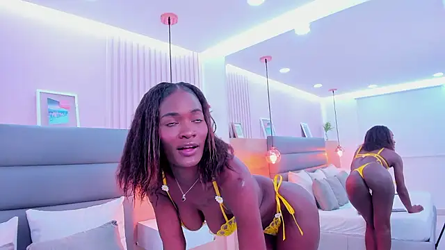 Snapshot of ivonne_duval chatting on 03-04-26, 04:46 ivonne duval online show from 03-04-26, 04:46