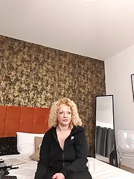 LaireeFelini online show from 02-27-26, 07:58