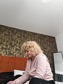 LaireeFelini online show from 03-02-26, 07:21