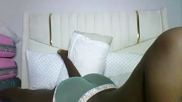 Azwo152333 online show from 05-08-26, 06:57