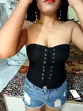 Snapshot of Cute-Sanvii chatting on 02-17-26, 08:37 Cute-Sanvii online show from 02-17-26, 08:37