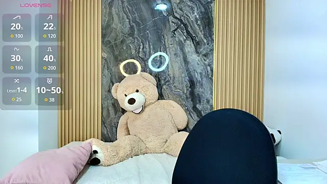 Snapshot of scarlett_lumi chatting on 02-24-26, 11:08 scarlett lumi online show from 02-24-26, 11:08