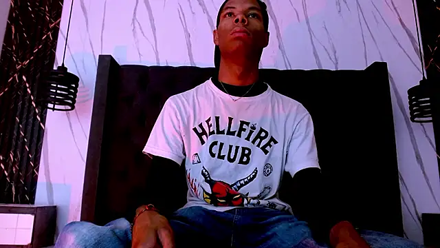 Snapshot of Santiago_Ortiz_ chatting on 02-27-26, 02:50 Santiago Ortiz online show from 02-27-26, 02:50