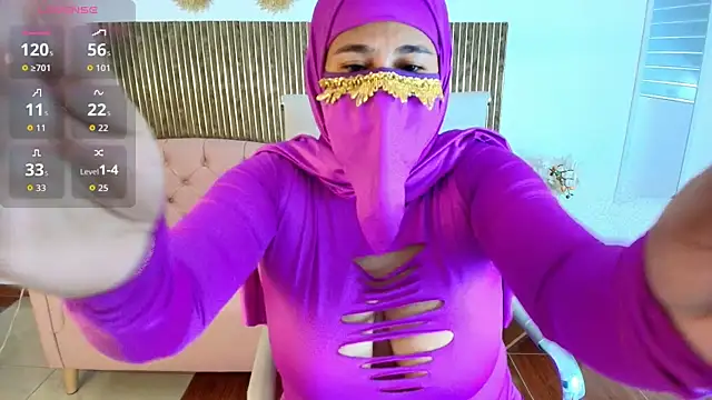 Snapshot of Nadia_Privee chatting on 03-02-26, 06:15 Nadia Privee online show from 03-02-26, 06:15