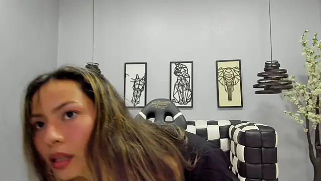 CAAMII SWEETT online show from 03-06-26, 07:43