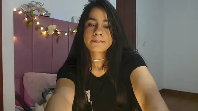 Snapshot of RebecaPalmer chatting on 02-27-26, 05:40 RebecaPalmer online show from 02-27-26, 05:40