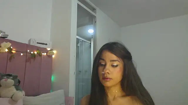 Snapshot of RebecaPalmer chatting on 02-28-26, 05:52 RebecaPalmer online show from 02-28-26, 05:52