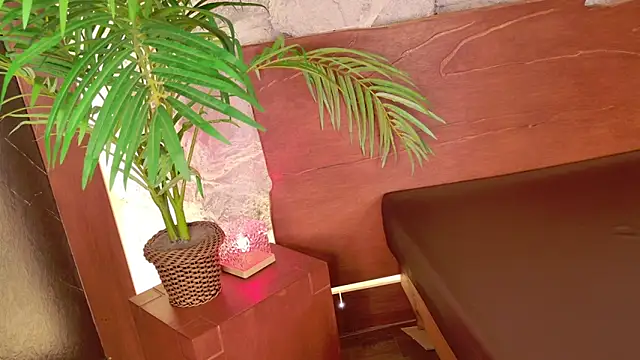 Snapshot of Rolyloren_ chatting on 02-24-26, 04:16 Rolyloren online show from 02-24-26, 04:16