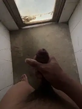 Snapshot of Annunucus chatting on 02-18-26, 09:38 Annunucus online show from 02-18-26, 09:38