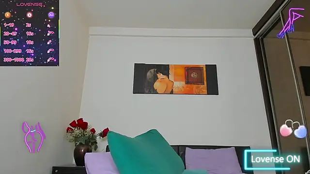 Snapshot of GoldenLunaa chatting on 06-26-26, 06:18 GoldenLunaa online show from 06-26-26, 06:18