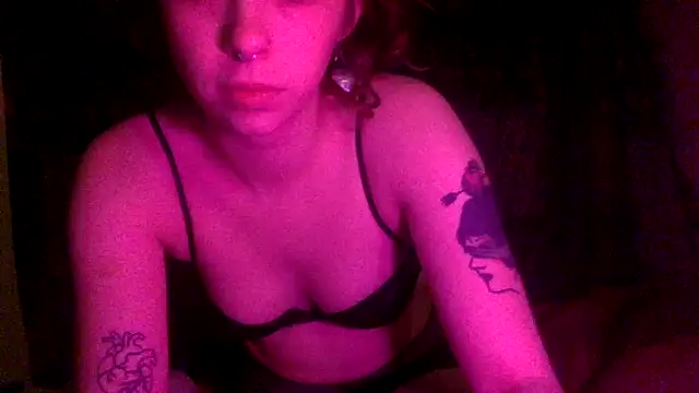 Snapshot of ivyxoxo chatting on 02-24-26, 07:39 ivyxoxo online show from 02-24-26, 07:39