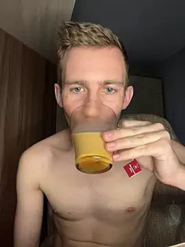 ---Dark--- online show from 04-16-26, 09:39