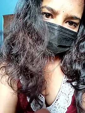 Snapshot of Sumaya-Reddy chatting on 02-26-26, 08:24 Sumaya-Reddy online show from 02-26-26, 08:24