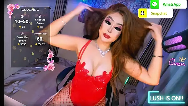 Snapshot of MistressHayfa2Explode chatting on 05-13-26, 09:39 MistressHayfa2Explode online show from 05-13-26, 09:39