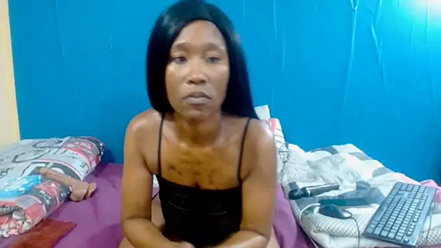 QueenYc online show from 04-05-26, 07:44