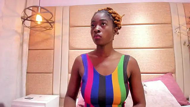 Snapshot of DulceOrtiz chatting on 02-27-26, 11:43 DulceOrtiz online show from 02-27-26, 11:43