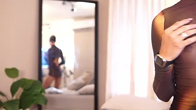 Luxa Velvet online show from 04-08-26, 01:00