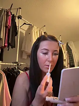 Snapshot of PinkVelvetx chatting on 02-19-26, 05:09 PinkVelvetx online show from 02-19-26, 05:09