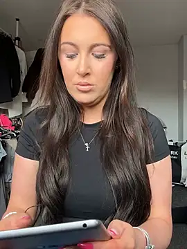 PinkVelvetx online show from 04-10-26, 11:15