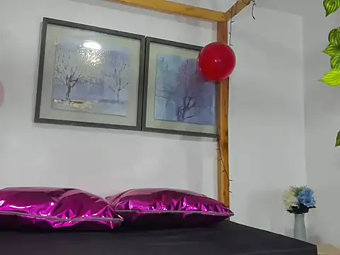 Xamira hot online show from 02-20-26, 03:47