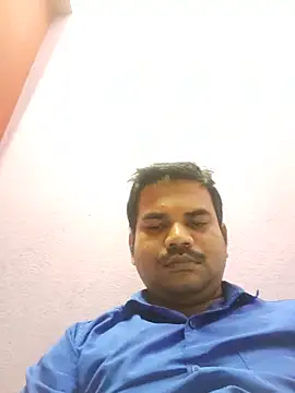 Snapshot of rkr1996kum chatting on 06-13-26, 04:27 rkr1996kum online show from 06-13-26, 04:27