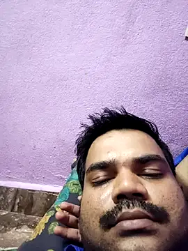 Snapshot of rkr1996kum chatting on 07-09-26, 05:17 rkr1996kum online show from 07-09-26, 05:17