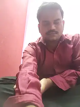 Snapshot of rkr1996kum chatting on 07-12-26, 05:26 rkr1996kum online show from 07-12-26, 05:26